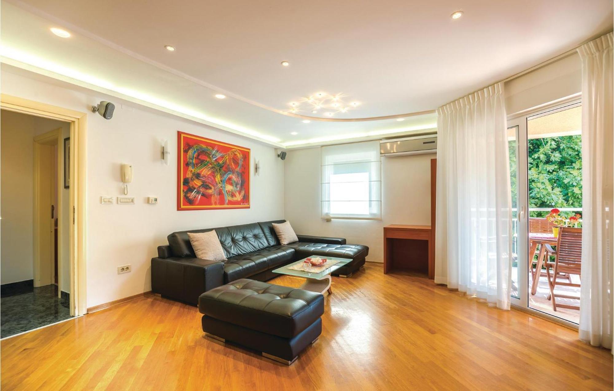 Cozy Apartment In Rijeka With Kitchen Экстерьер фото